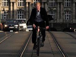 Jízda na kole v Praze je pro mě adrenalinový sport. (Tomáš Tesař, Nakladatelství 65. pole)