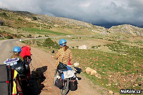 Příjezd do Caiatu v pohoří Ríf