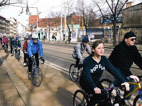 Cyklistický pruh v ulici Na Slupi