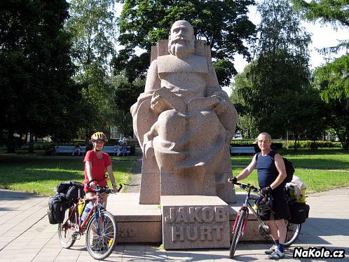 Tartu – pomník J. Hurta, současníka K. J. Erbena