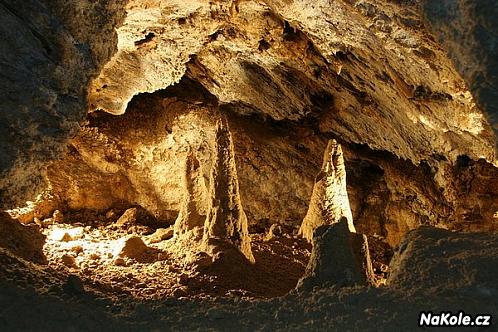 Zbrašovské argonitové jeskyně