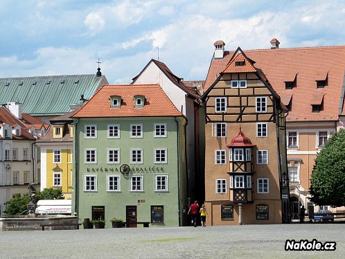 Špalíček na chebském náměstí Krále Jiřího z Poděbrad