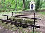 Studánka a kaplička pod Doubskou horou