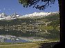 Pohled na městečko St. Moritz a stejnojmenné jezero