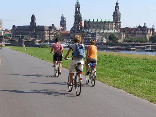 Drážďany jsou pro cyklisty mimořádně příjemné.