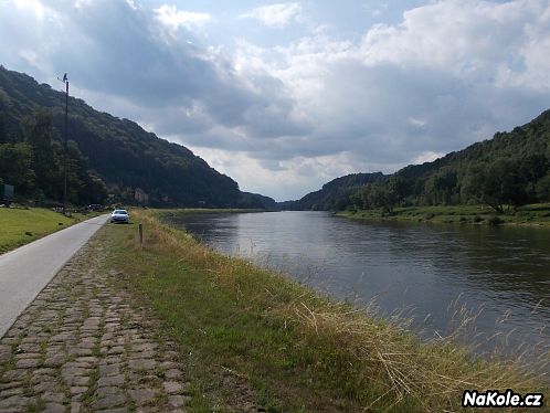 Labské údolí, jedno z posledních míst s opravdickými kopci